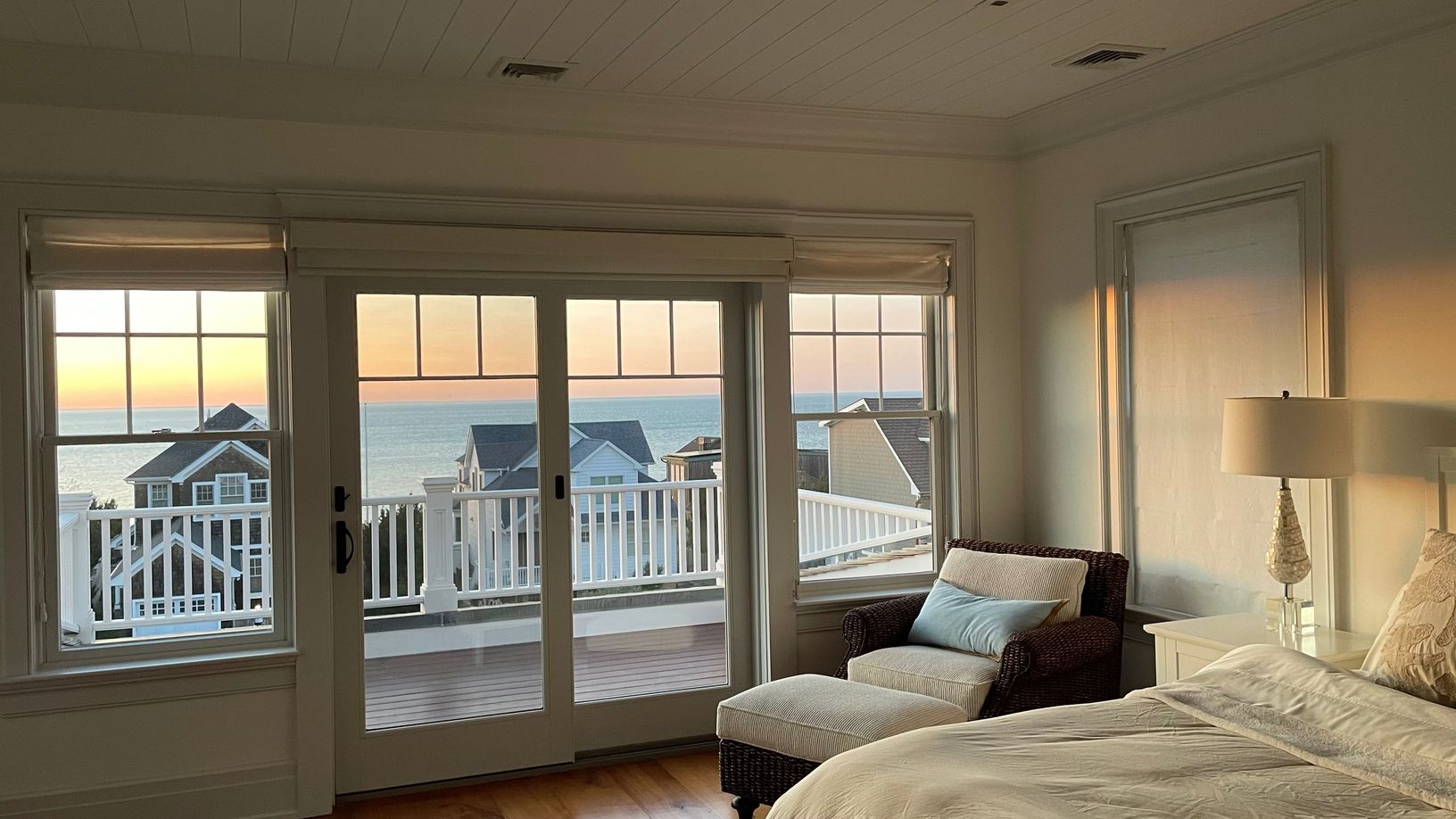  Primary with sunset views