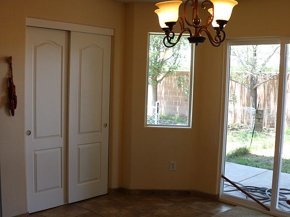 Dining & Pantry