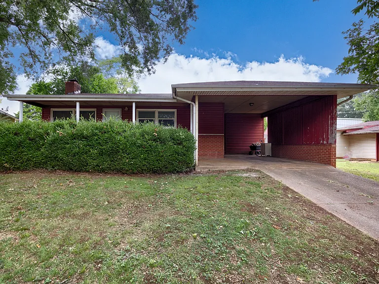 4210 Toftoy Dr SW — Photo 1