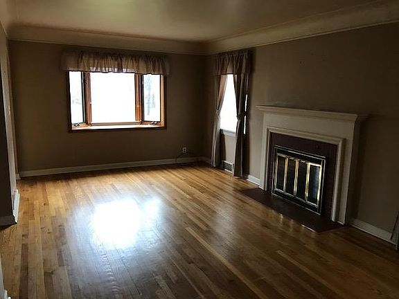 2nd image of 1724 Mershon St