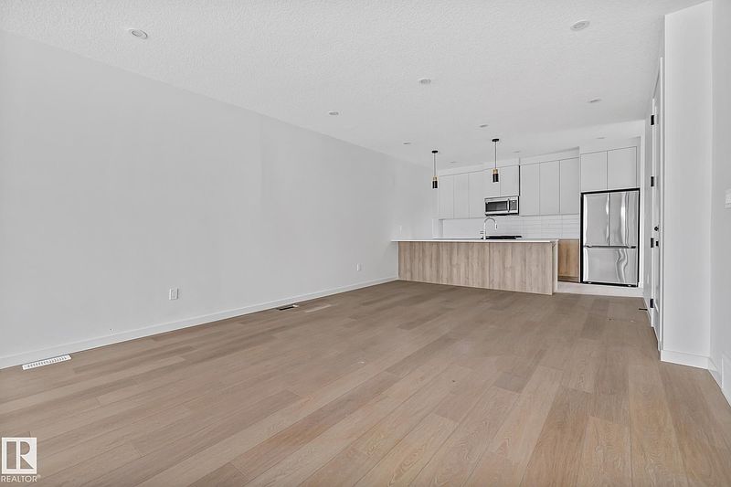 Edmonton Townhouse for rent - 3 Bedrooms — photo 11
