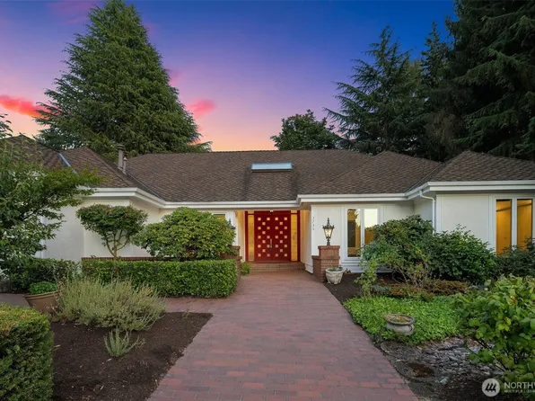 3734 113th Avenue NE, Bellevue, WA 98004