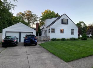 328 Maynard Dr, Amherst, NY 14226