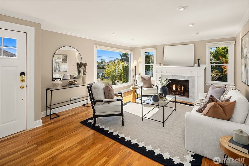 5th image of 3022 W Smith Street