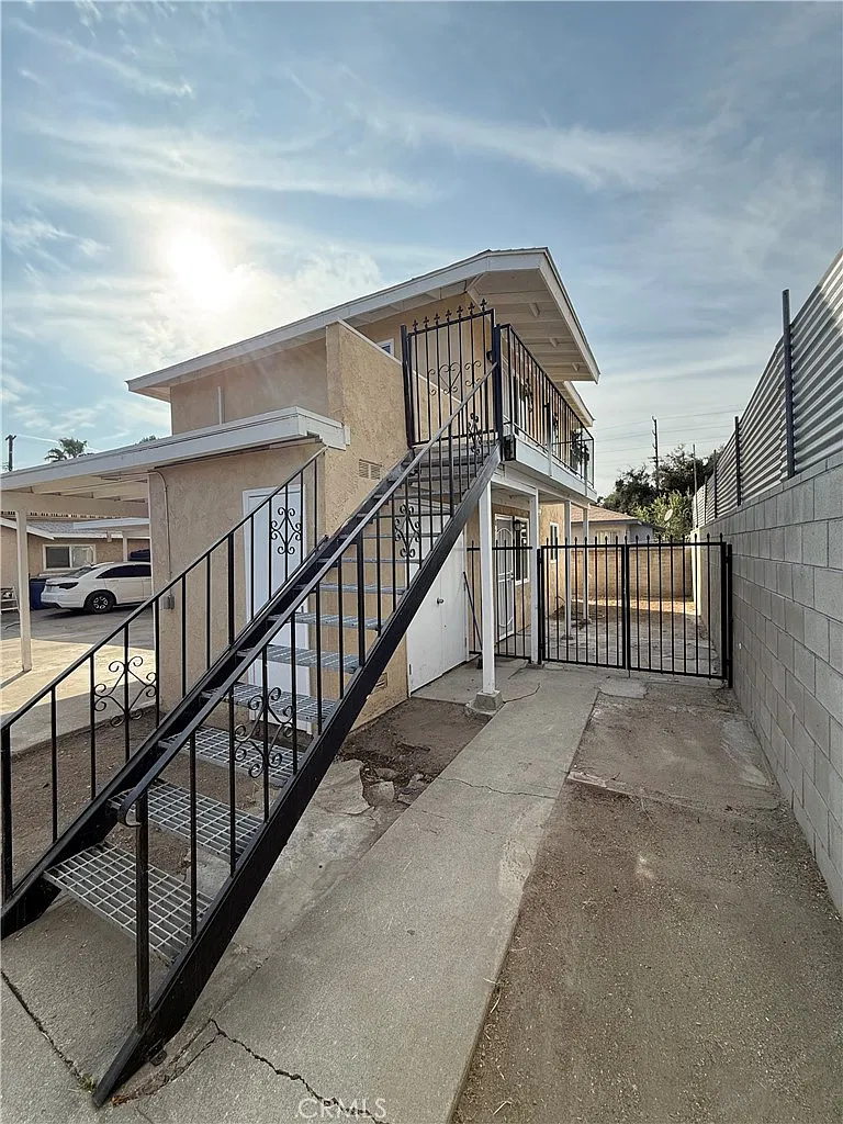 1 bed, 850 sqft, $1,475 — Photo 2