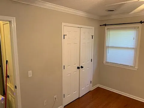 205 Hollins Rd — Photo 24