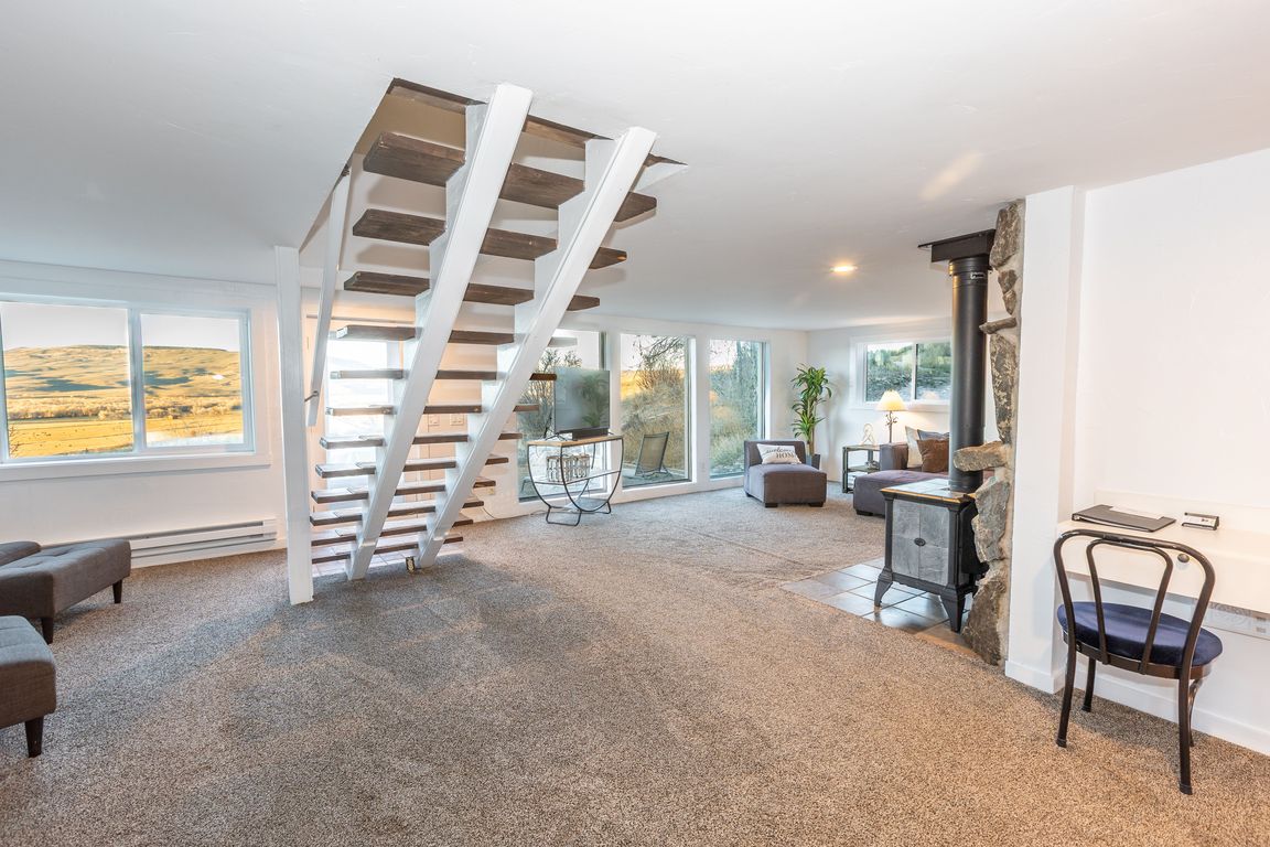 next background image