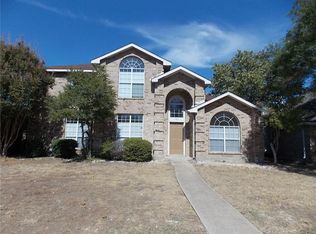 905 Dawson St, Cedar Hill, TX 75104