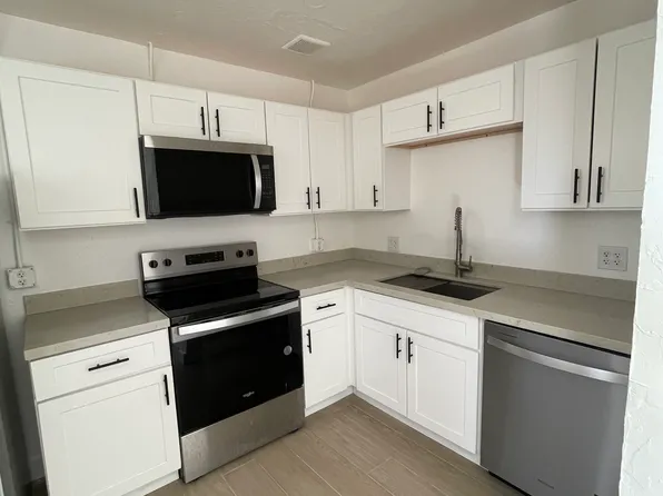 1322 W Roosevelt St #9, Phoenix, AZ 85007