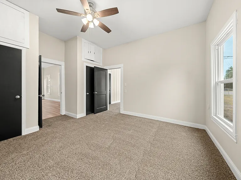 11101 China Spring Rd — Photo 12
