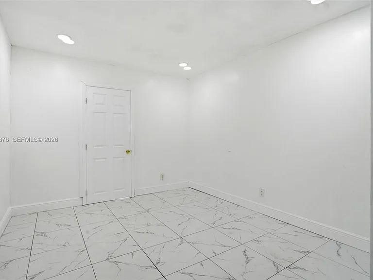 2280 SW 43rd Ave #2 — Photo 12