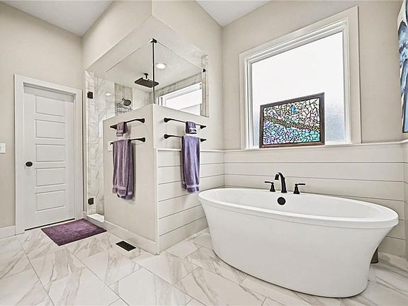4th image of 23834 W 58th Pl