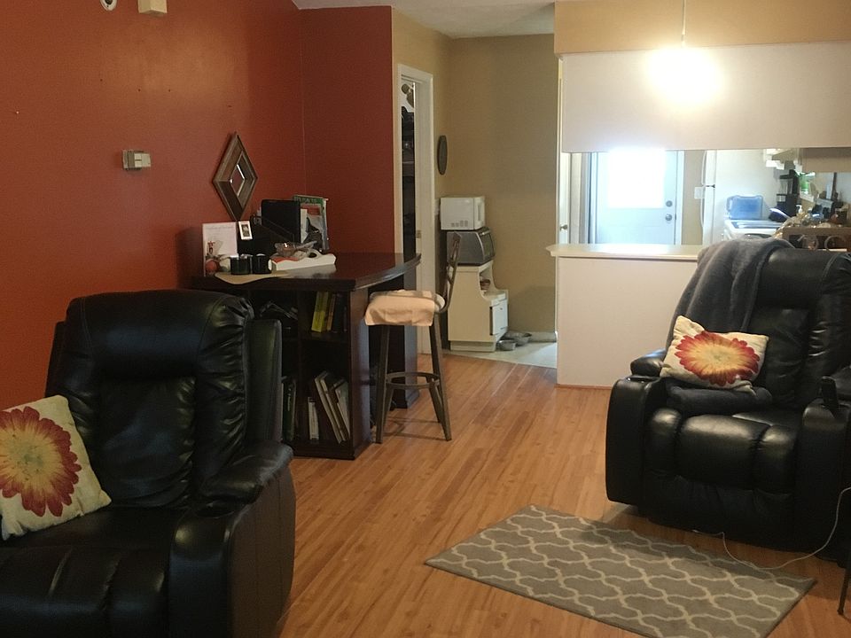 1st image of 801 Antler Dr