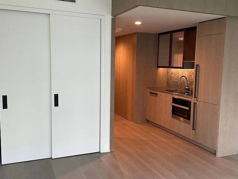 1000 Auahi St #535 — Photo 9