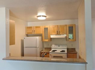 4077ABBEY Terrace Dr, Fremont, CA 94536