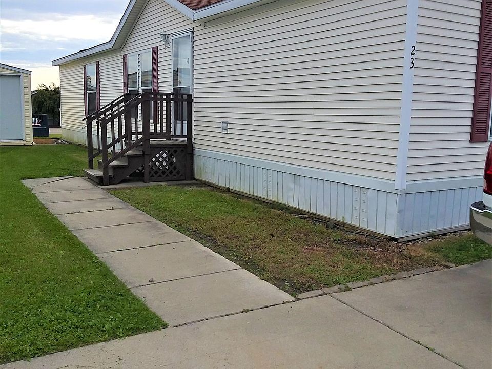 1st image of 65 Ashley Cir