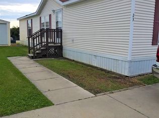 65 Ashley Cir, Swartz Creek, MI 48473