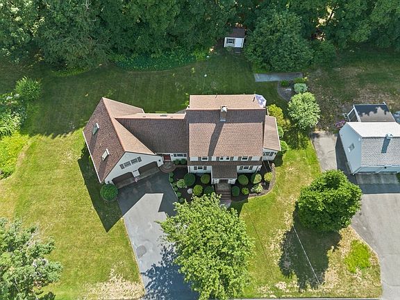 3rd image of 17 Perry Ave