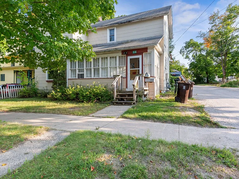 314 Spruce St E #3 — Photo 12