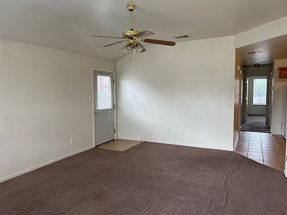 3rd image of 304 Primrose Dr Unit A