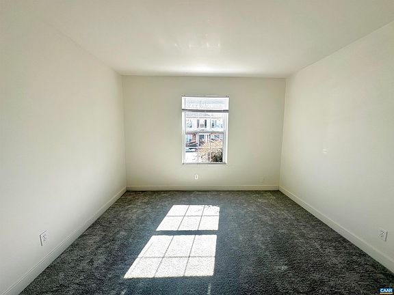 3rd image of 855 Fountain Ct APT F
