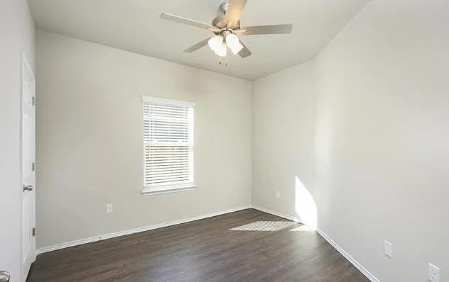 3414 Scott Cir — Photo 7