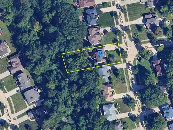 318 Bridgeport Trl, Cleveland, OH 44143