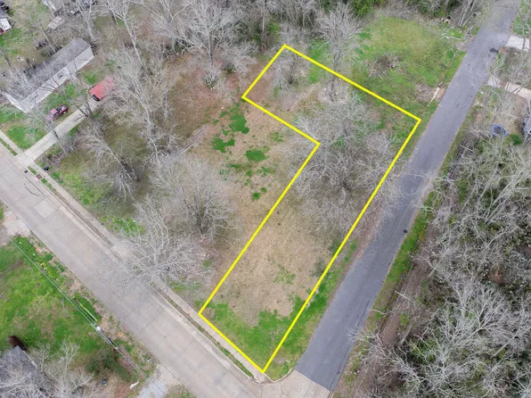 3420 Queens Ct, Alexandria, LA 71302