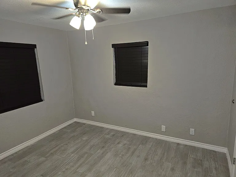 116 S Tapeyste Ave — Photo 6
