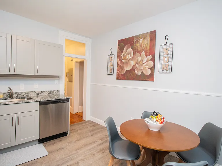 636 Washington St #5 — Photo 13