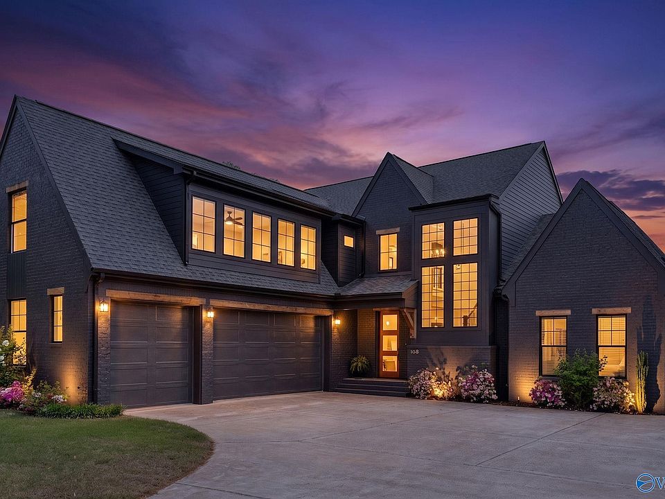 1st image of 104 Bishop Bend Dr