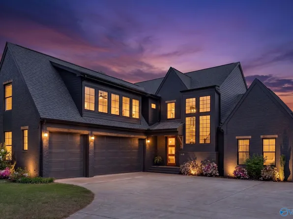 104 Bishop Bend Dr, Huntsville, AL 35806