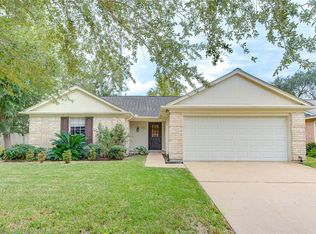 2914 Old Fort Rd, Sugar Land, TX 77479