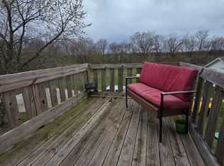 2 bed, 2.5 bath, 850 sqft, $850, Alvin, IL 61811