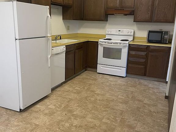 3rd image of 1608 Person St APT D