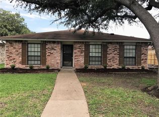 1418 Meandering Way, Garland, TX 75040