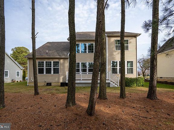5th image of 403 Bluewater Ct