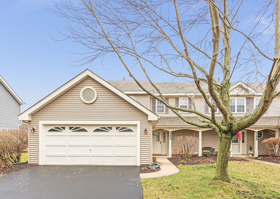 1st image of 563 Tewksbury Cir