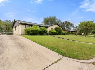 228 Laredo Dr, Hewitt, TX 76643