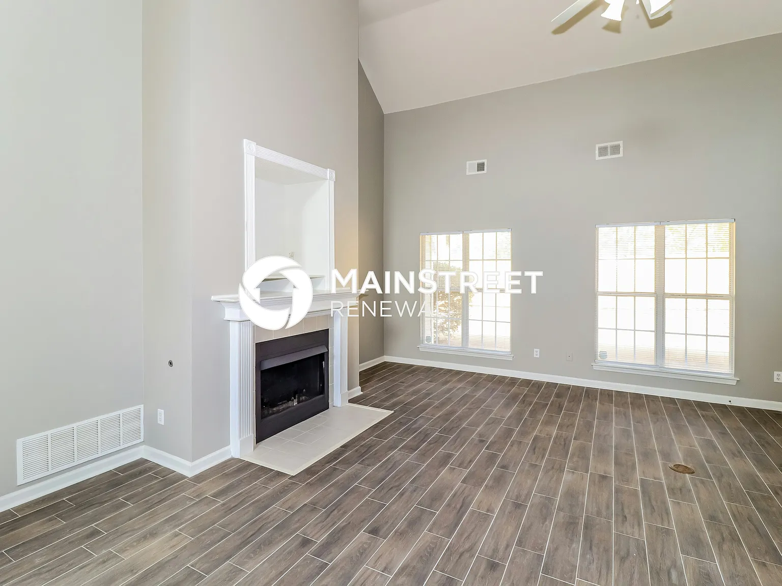 1488 Siskin Dr — Photo 3