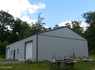 110 Rimstone Ct, Shohola, PA 18458