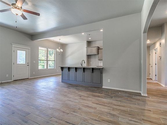 5th image of 13923 Twister Dr