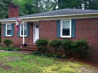 805 Hillcrest Dr, Rockingham, NC 28379