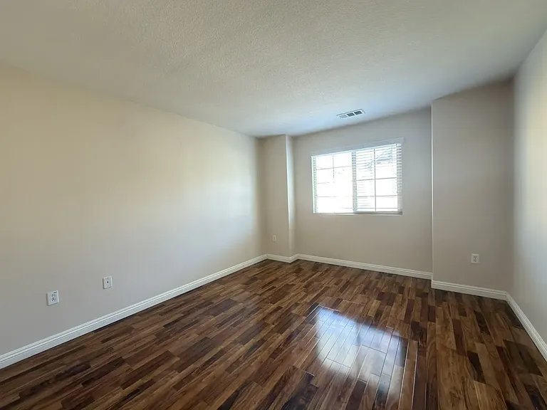 433 Merced Ct — Photo 10