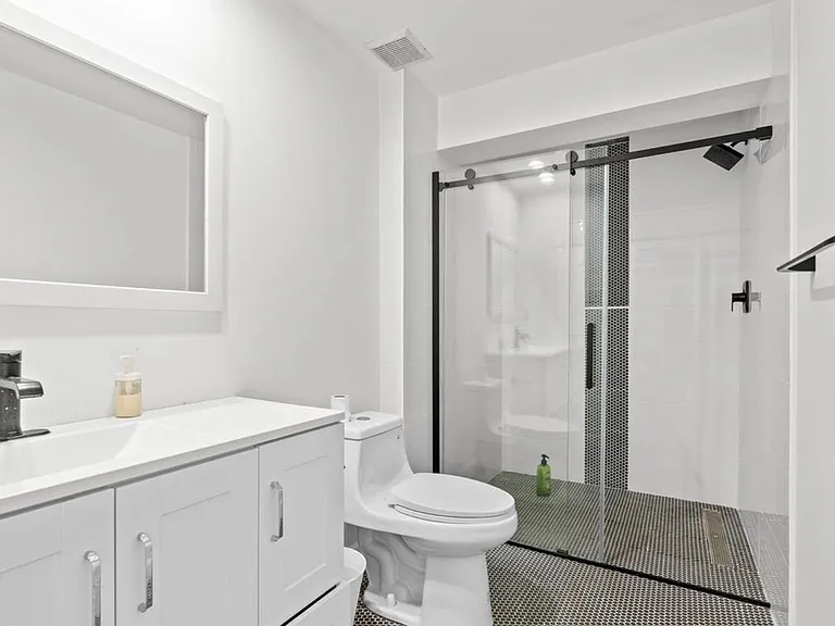 14216 Cervantes Ave — Photo 41