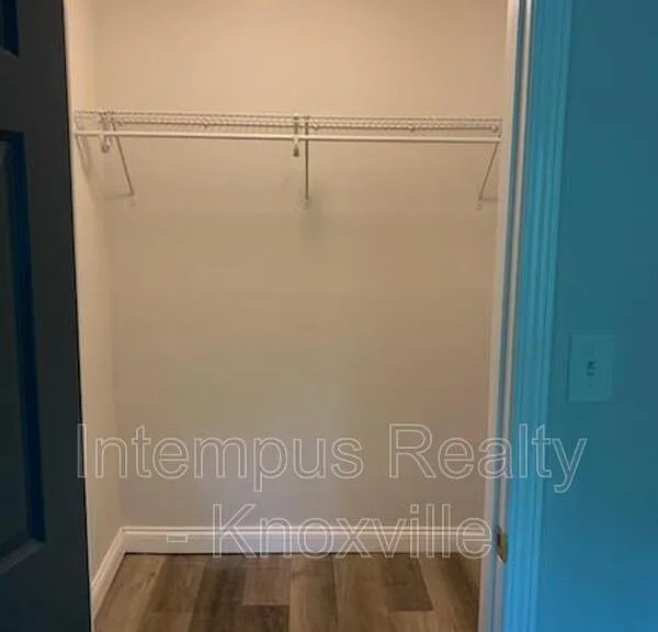 1320 Chestnut St — Photo 14