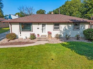 508 Margaret St, Combined Locks, WI 54113