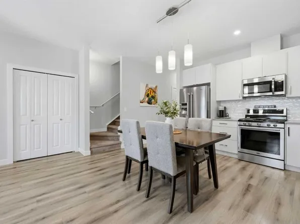 535 Canals Cross SW, Airdrie, AB T4B 4L3