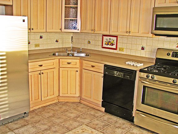 3rd image of 5514 N Mason Ave