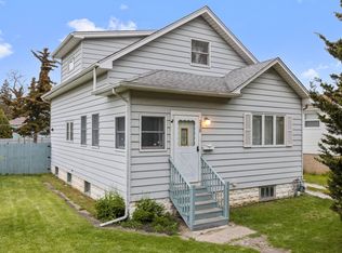238 N 3rd Ave, Villa Park, IL 60181